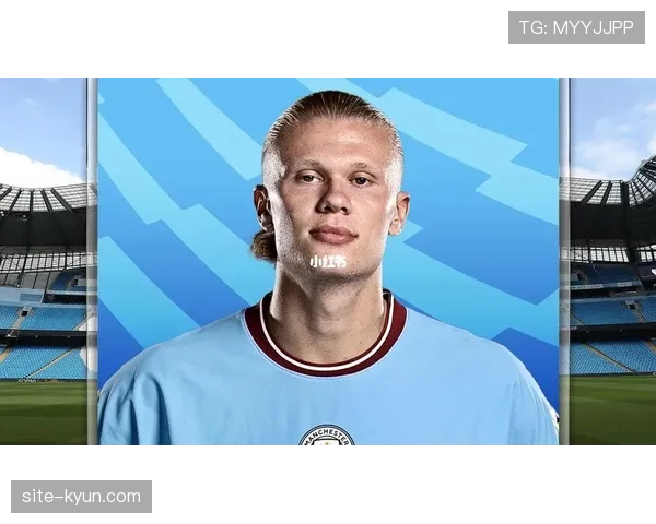 球员个人生活观察详细：哈兰德假期巴黎游玩情况，展现足球运动员赛场外生活一面与球迷互动现象